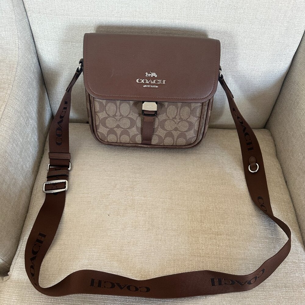 Coach Pace Messenger Bag in Signature Canvas